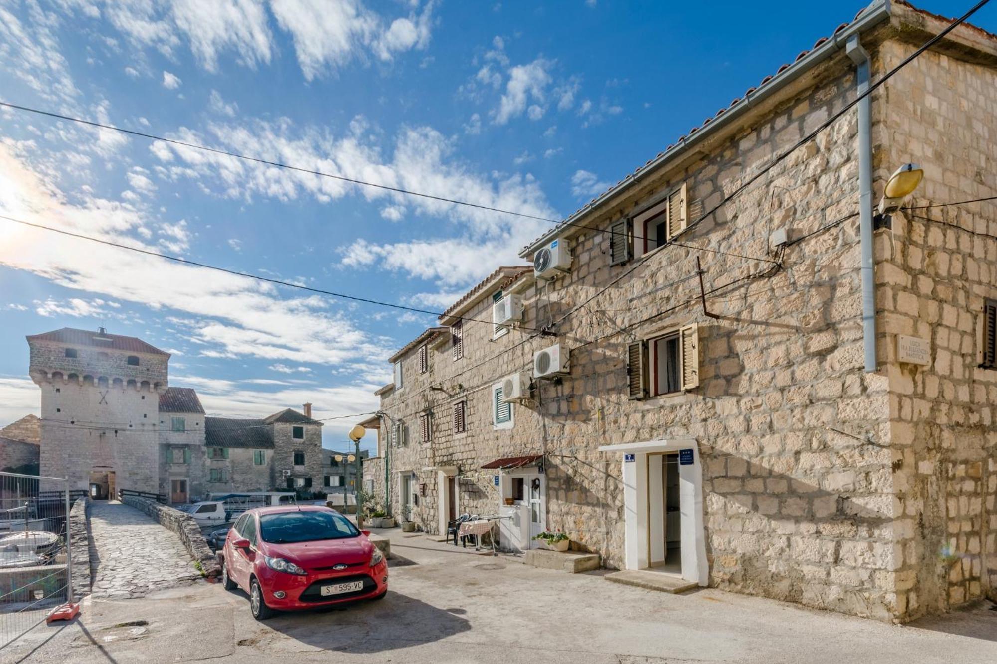 Apartment Klm Kastela Exterior photo